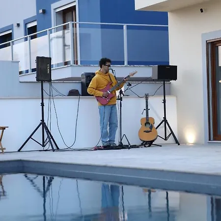 Alojamento de Acomodação e Pequeno-almoço Wellnesshouse *
